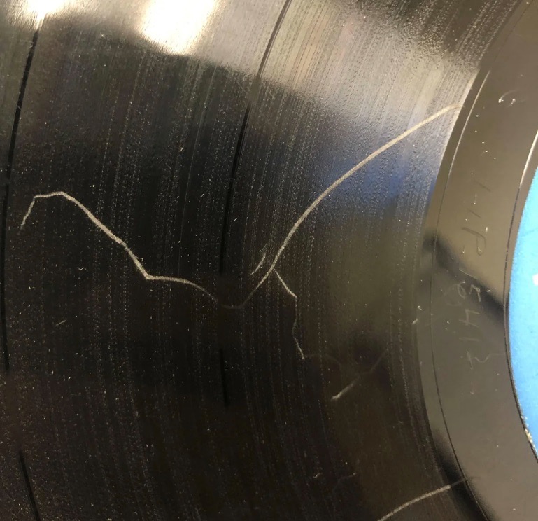 Scratch, photo 1 of 1